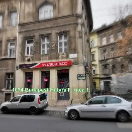 Elizavarlak Apartmán *